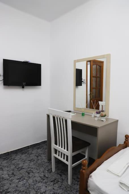 Blei & Dei Apartment بيرات المظهر الخارجي الصورة